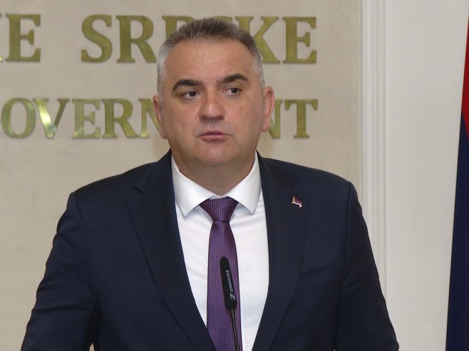 Минић: Опозиција наставља са перформансима прикривајући свој нерад