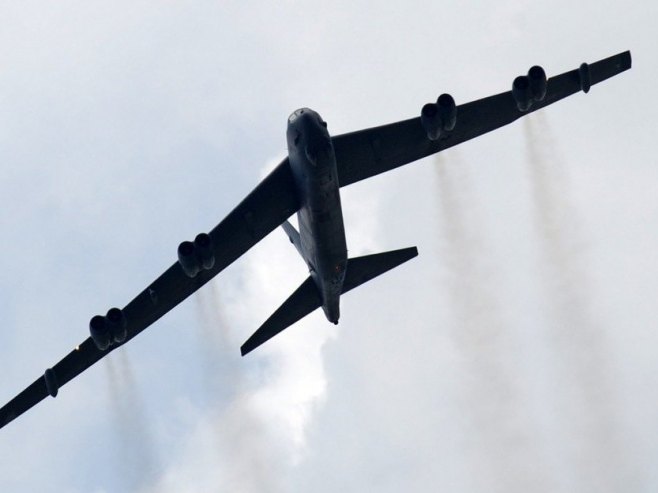 Погинуло свих осам чланова посаде бомбардера Б-52