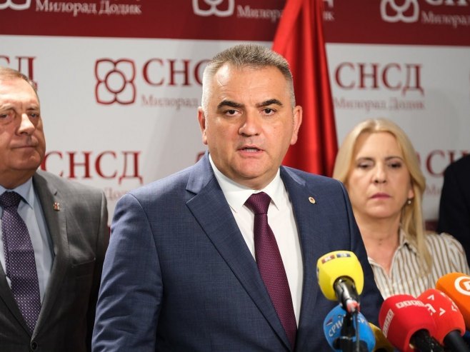 Минић: Српска гради према плановима и редовно сервисира све обавезе (ВИДЕО)
