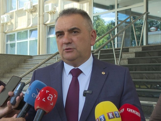 Минић: Породица Петковић из Пањика код Лукавца добиће монтажну кућу