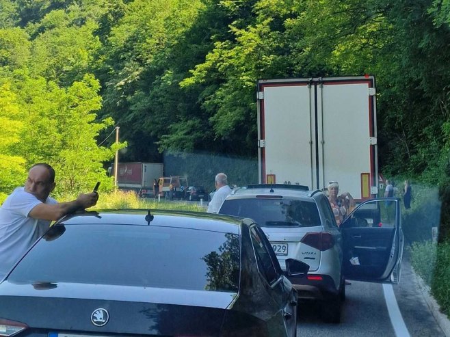 Застој у Тијесном (Фото: patrole i radari) Застој у Тијесном (Фото: patrole i radari) -