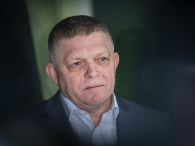 Фицо најавио гласање о повјерењу влади због превеликог јавног дуга