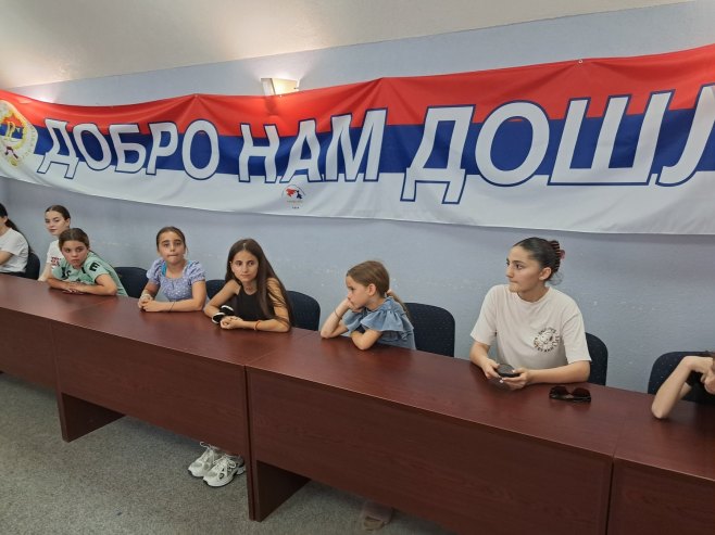 Шеснаесторо дјеце са КиМ у Костајници