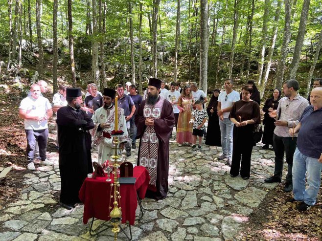 Код Шаранове јаме обиљежено 85 година од почетка покоља у комплексу логора Госпић–Јадовно–Паг (ВИДЕО)