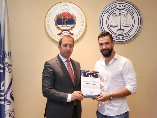 Селак: Улагање у знање значајно за развој правног система