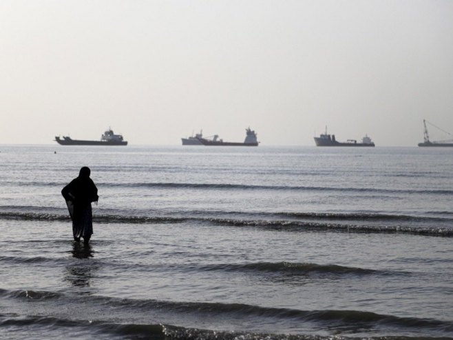 Ормуски мореуз потпуно отворен за све бродове