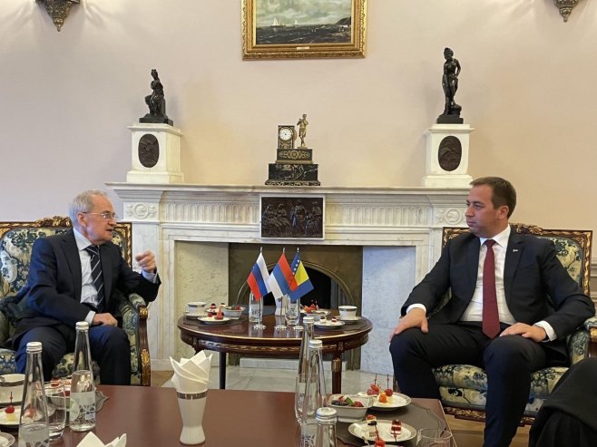Селак са предсједником Уставног суда Руске федерације Валеријем Зоркином