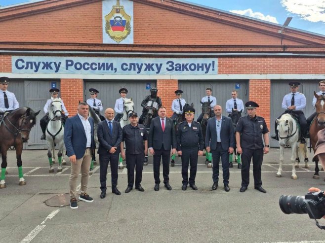 Делегација МУП-а Српске посјетила 1. Специјални пук полиције у Москви (ФОТО)