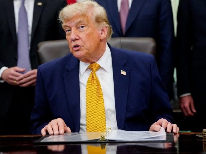 Трамп: Иран прави веома велике уступке, видјећемо шта ће се догодити