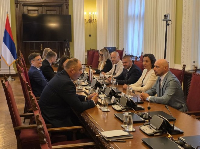 Нема предаје пред страним притисцима: СНС и УС усагласили заједничку стратегију одбране Српске