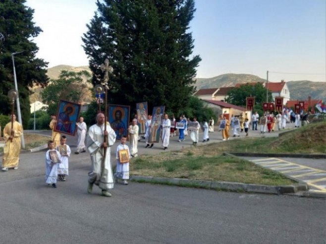Видовданска литија у Требињу - Фото: СРНА