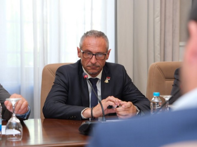 Остојић: У суботу сви путеви Срба треба да воде у Братунац (ВИДЕО)