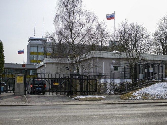 Руска амбасада у Шведској поново нападнута дроновима
