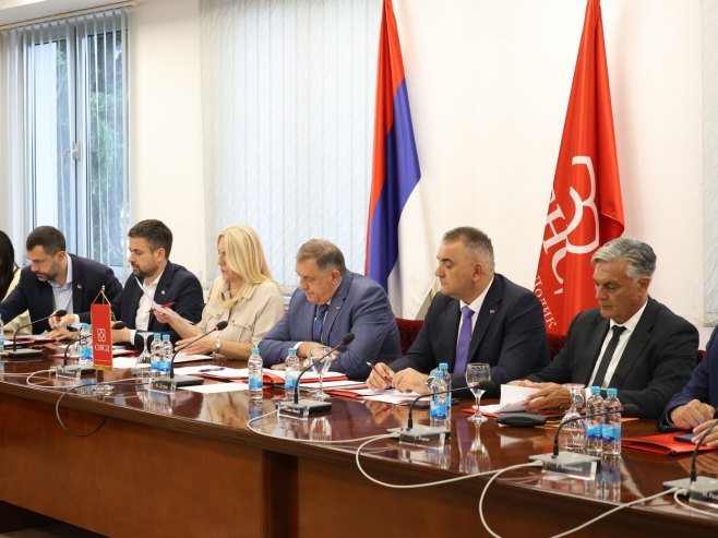 Минић кандидат за предсједника Српске, Цвијановићева за Предсједништво; Утврђене листе (ВИДЕО)