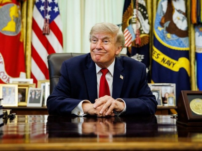 Трамп: Комично је да САД наставе овим једностраним путем са НАТО-ом
