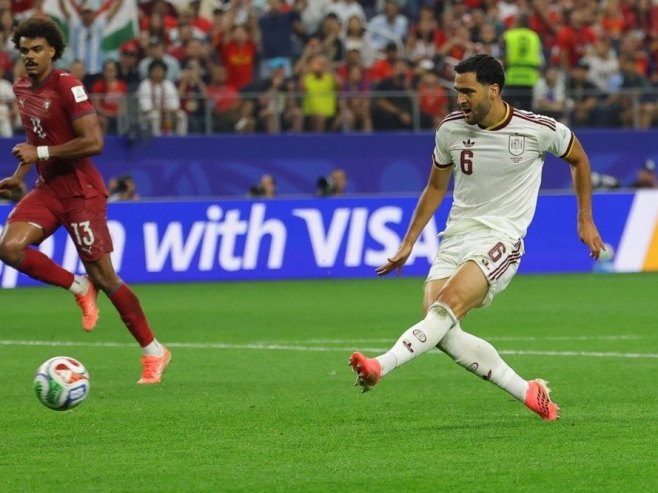 Mikel Merino (foto: EPA/CHRISTOPHER NEUNDORF) 