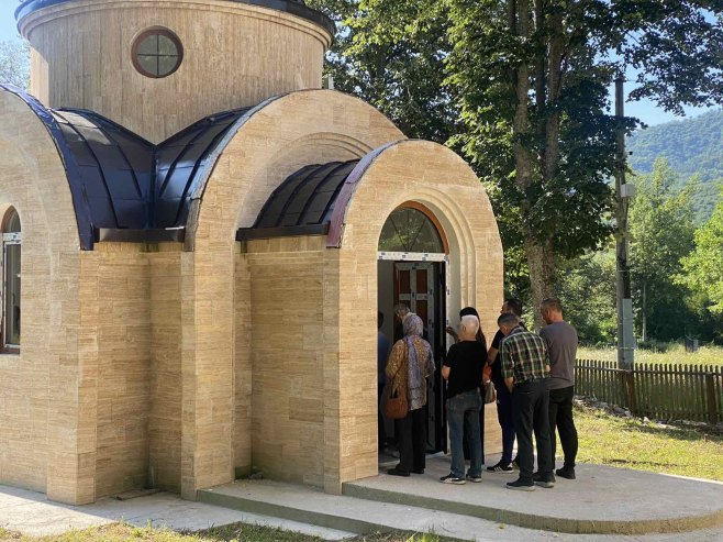 Литургија код Возуће као знак сјећања на убијене Србе