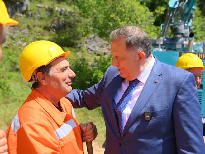 Додик на Сокоцу (фото: x.com/MiloradDodik) - 