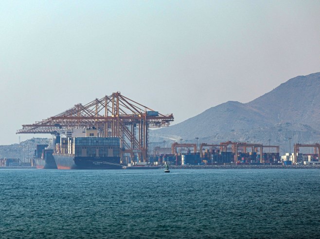 Нафта поскупила више од два одсто због напада на бродове у Ормуском мореузу