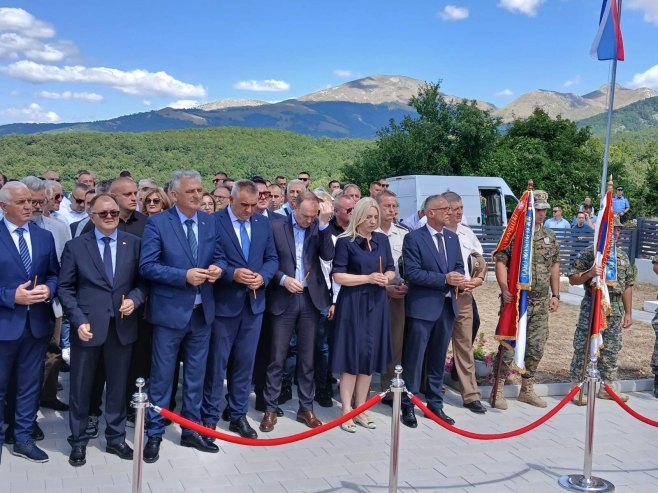Одата почаст устаницима: "Невесињска пушка" вијек и по трајни симбол отпора и српског достојанства (ФОТО)