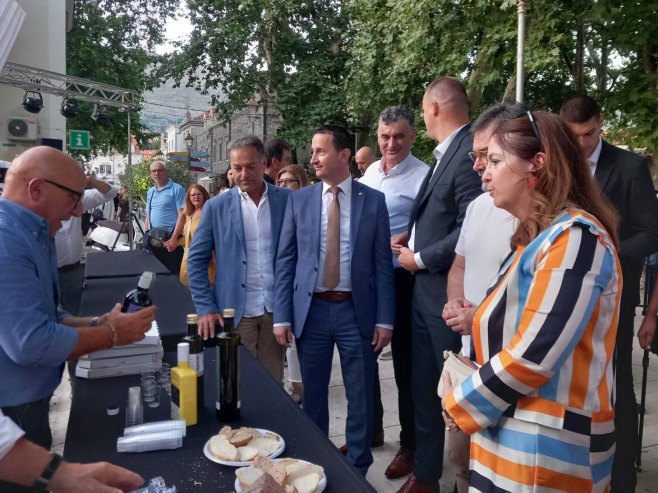 Требиње: Јела сицилијанске кухиње представљена на Тргу слободе