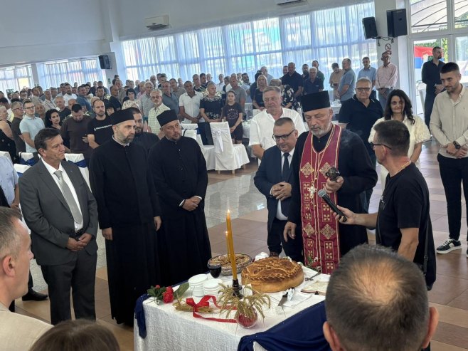 У Модричи центална прослава крсне славе СДС-а. - Фото: РТРС