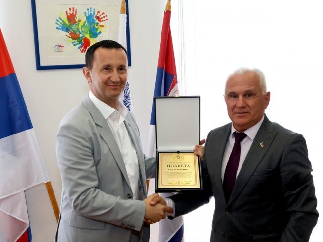Требињу плакета за хуманост према Србима са КиМ
