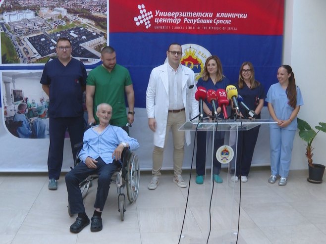 УКЦ Српске: Успјешно отклоњен тумор примјеном минимално инвазивне методе (ФОТО)