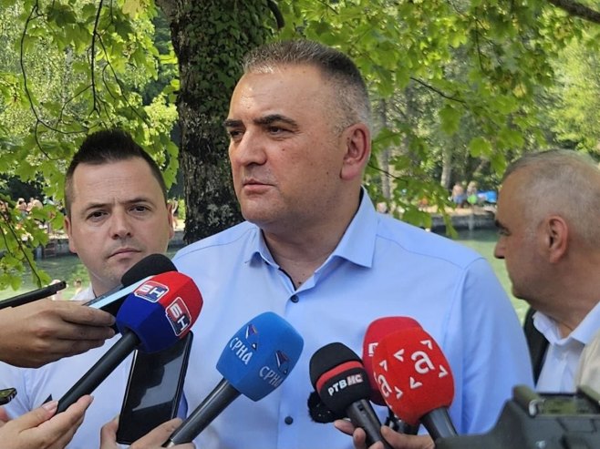 Минић: Пут Фоча-Тјентиште у року од двије године