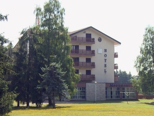 "Сарајевски десант" на Козару: На мјесту српског страдања нема мјеста арапским инвеститорима