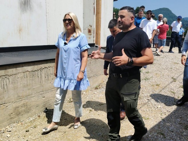 Жељка Цвијановић посјетила фарму "Лазић" Жељка Цвијановић посјетила фарму "Лазић" - Фото: СРНА