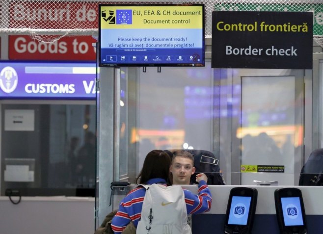 Нови систем контроле граница ЕУ утростручио вријеме чекања, путници пропуштају летове