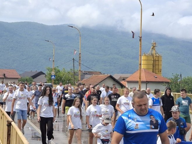 Након литургије кренуо Марш одбране Војковићи-Илињача (ФОТО)