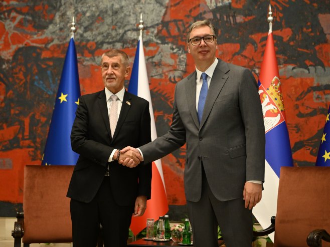 Пленарни састанак делегација Србије и Чешке, предводе га Вучић и Бабиш