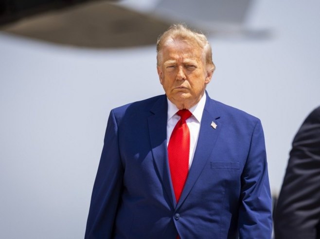 Трамп: Озбиљно разматрам нове велике војне нападе на Иран