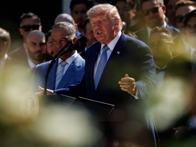 Трамп: Иранским новцем у САД биће надокнађена штета на бродовима у Ормузу
