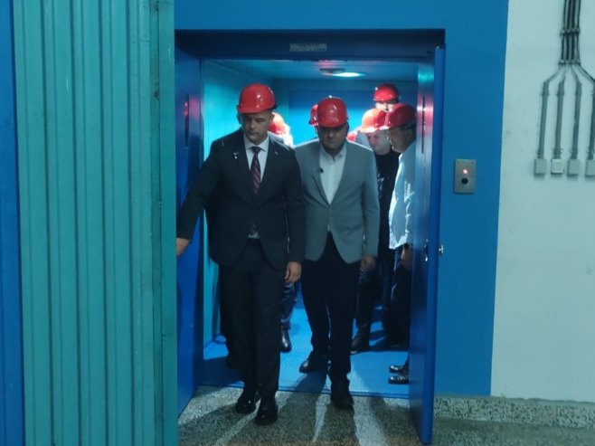 Minić u posjeti HE na Drini