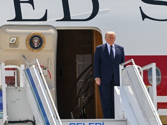 Трамп: Разговори са Ираном добри, постоји шанса за договор