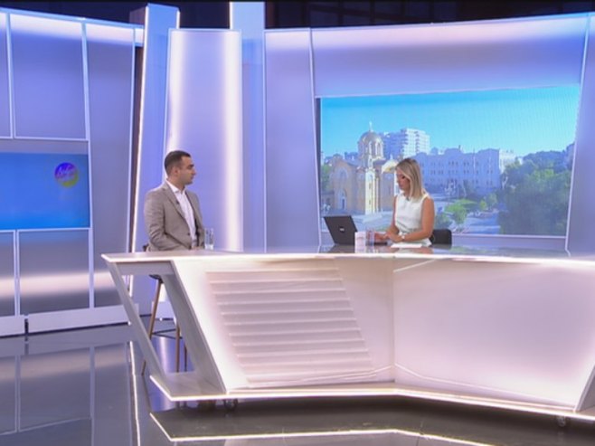 Шарчевић: Јавност до сад морала бити упозната са изборним процесом; ЦИК се понаша неозбиљно