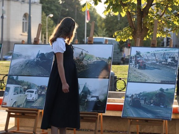 Бањалука: Отворена изложба "Да се не заборави - гранатирање Хрватске војске на избјегличке колоне на Петровачкој цести и Сводни"