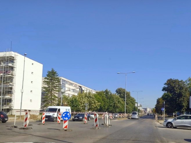 Код "Ауди сервиса" у Бањалуци постављен привремени кружни ток