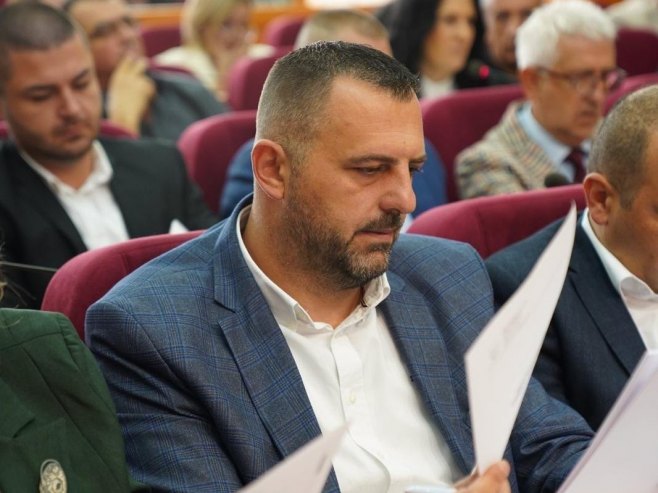 Мастиловић: Бесплатна подјела уџбеника - добар примјер сарадње Владе Српске и локалних заједница