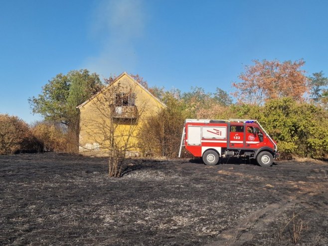 Požar u Aleksandrovcu (Foto: RTRS)