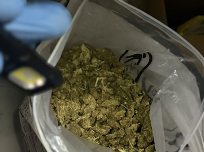 У Бањалуци реализована акција "Амикус" - oдузети марихуана, хашиш и кокаин (ФОТО)