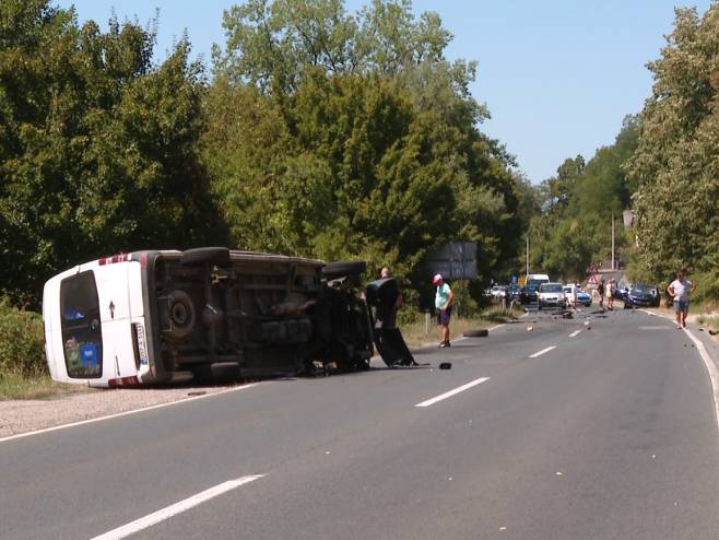 Saobraćajna nezgoda u Zelenom viru (foto: RTRS)