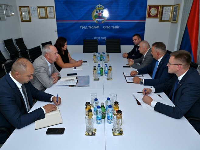 Минић на састанку са руководством Теслића
