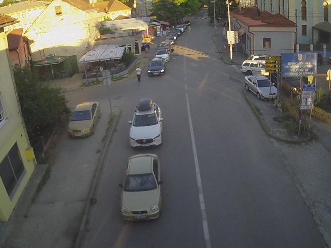 Дуге колоне возила на излазу из БиХ