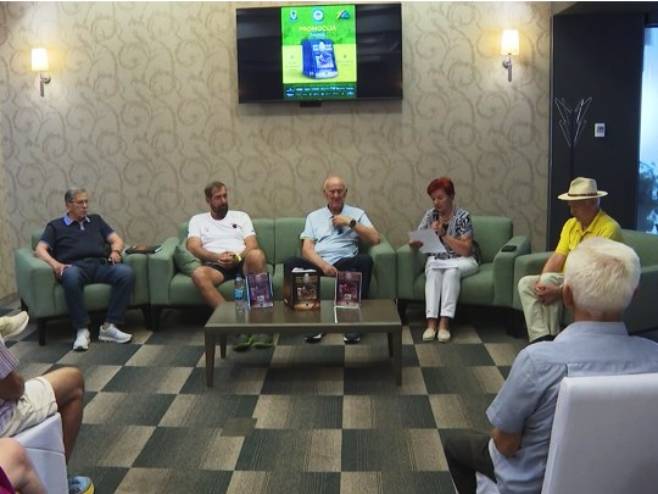 У Добоју промовисана монографија о рукометној легенди - Абасу Арсланагићу (ВИДЕО)