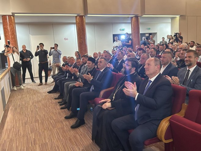 Свечана сједница Скупштине града Требиње, присуствује Минић (ВИДЕО)