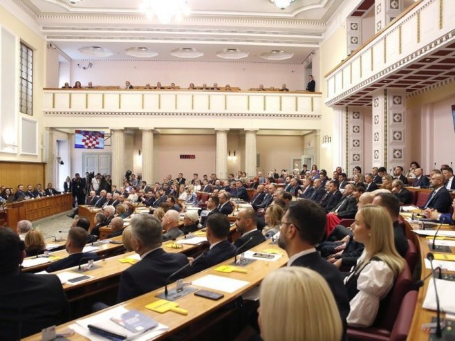Данас ванредна сједница Сабора због 37.000 тона опасног отпада у Госпићу